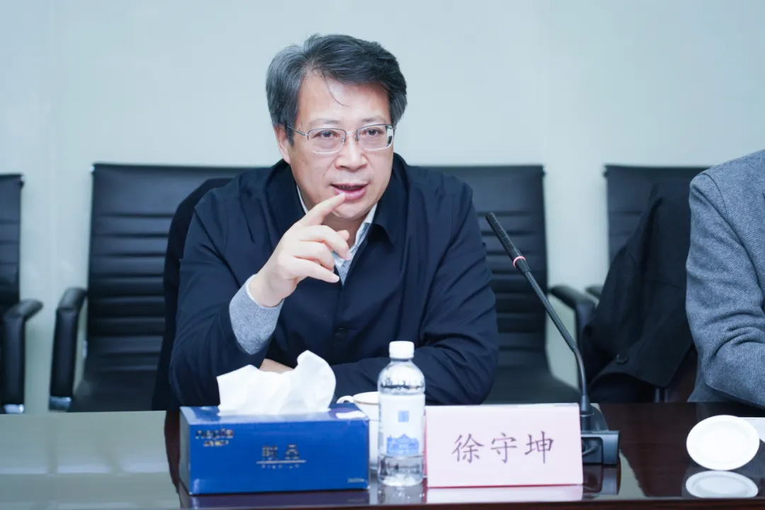常州大學(xué)徐守坤書記、陳海群校長一行蒞臨神開參觀考察(圖3)